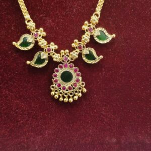 Maanga Necklace (4 Stone)